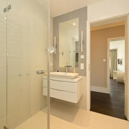 Appartement Duenenpalais App 15 *